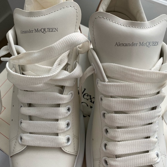 Alexander McQueen Oversized Sneakers - Picture 4 of 7